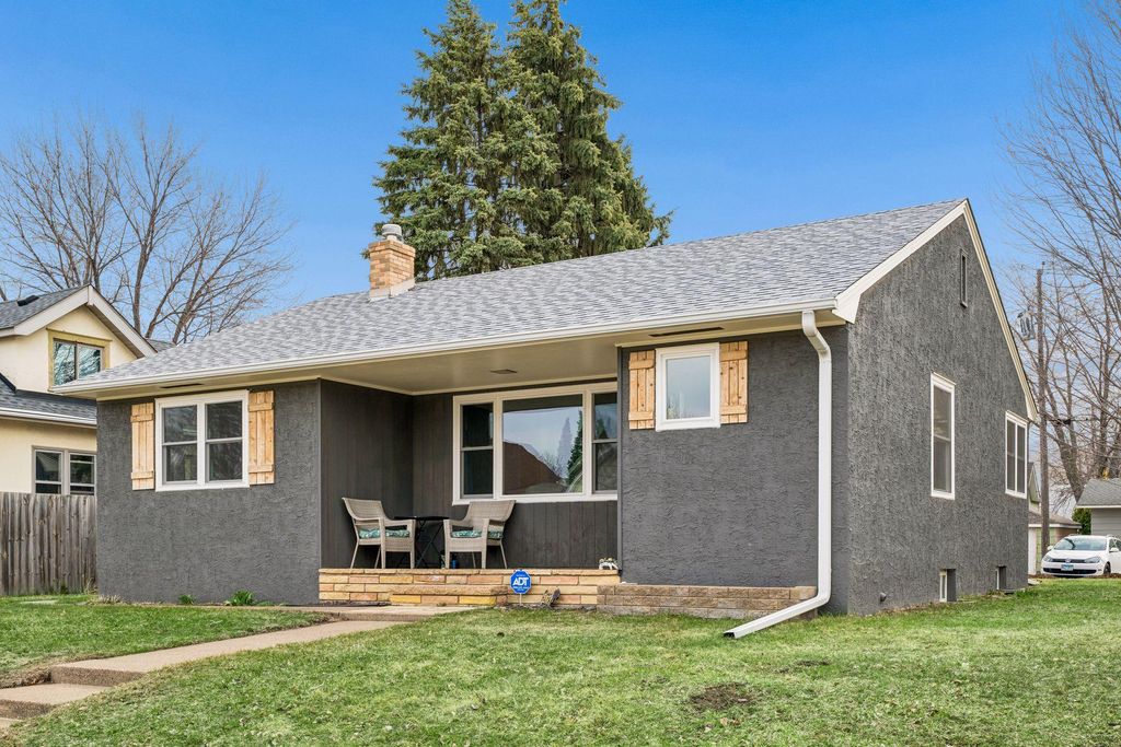 Photo of 651 3rd Avenue S, South Saint Paul, MN 55075 (MLS # 7052376)