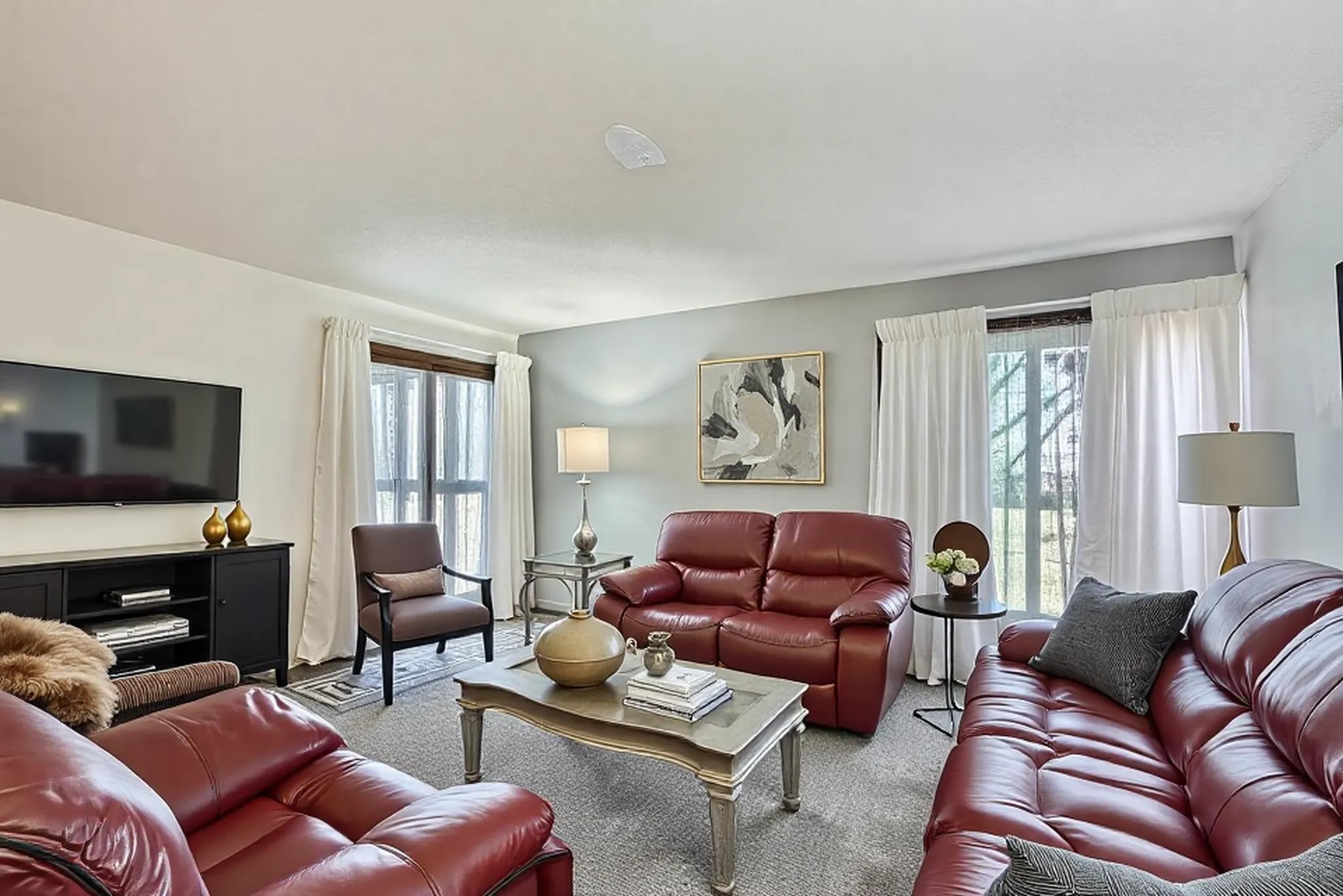 2495 Canabury Drive 220