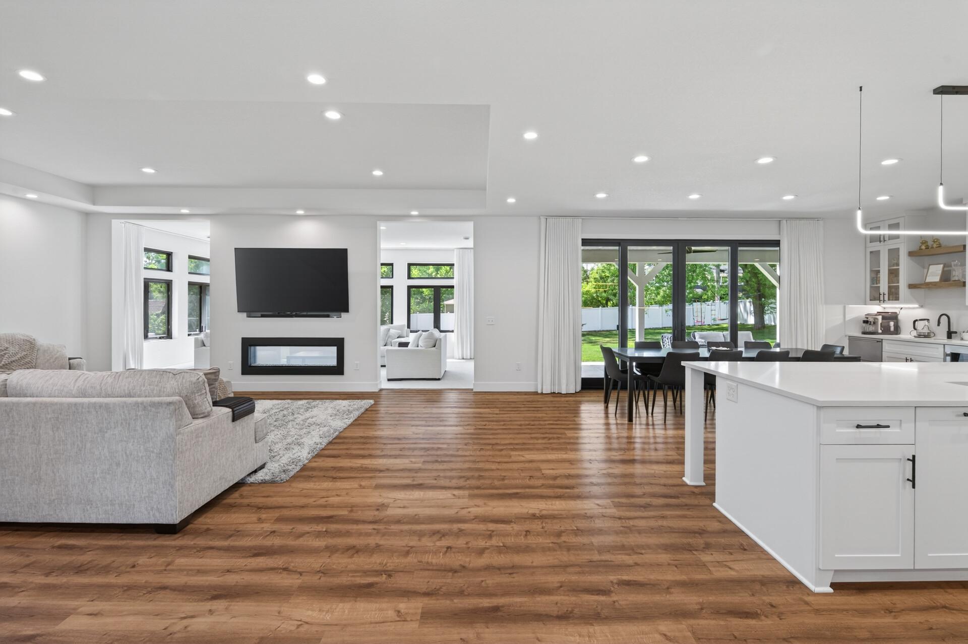 5717 W 68th Street