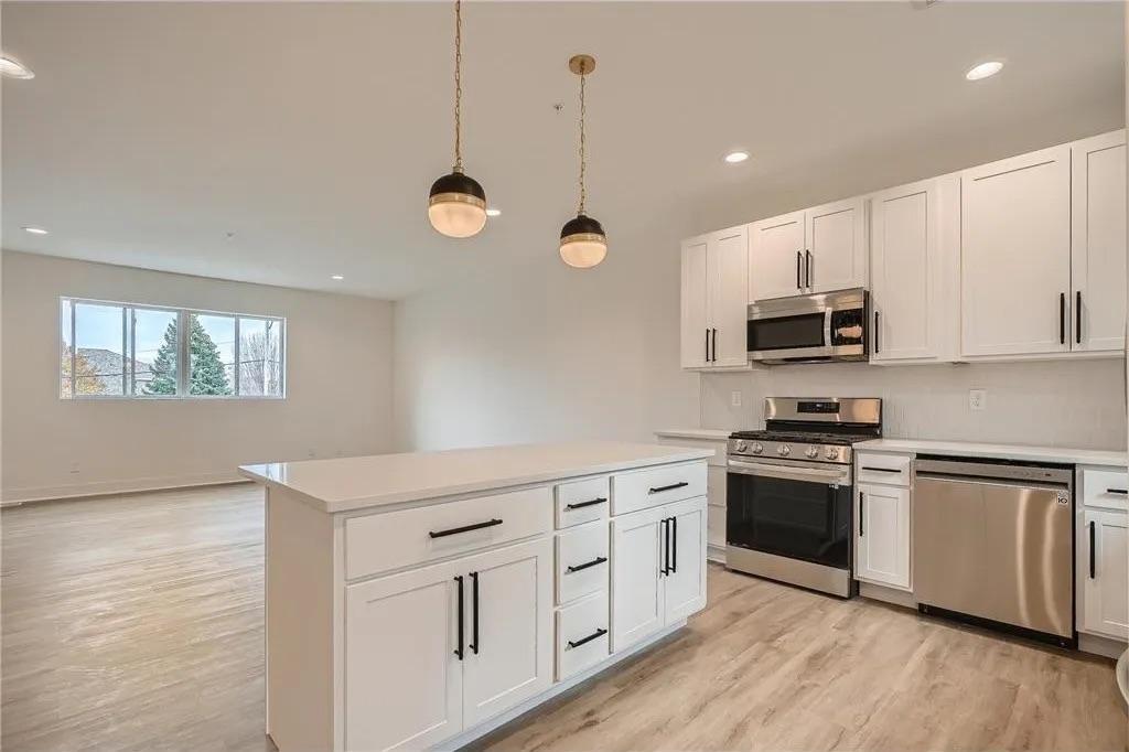 Photo of 1995 11th Avenue E #3, North Saint Paul, MN 55109 (MLS # 7148288)