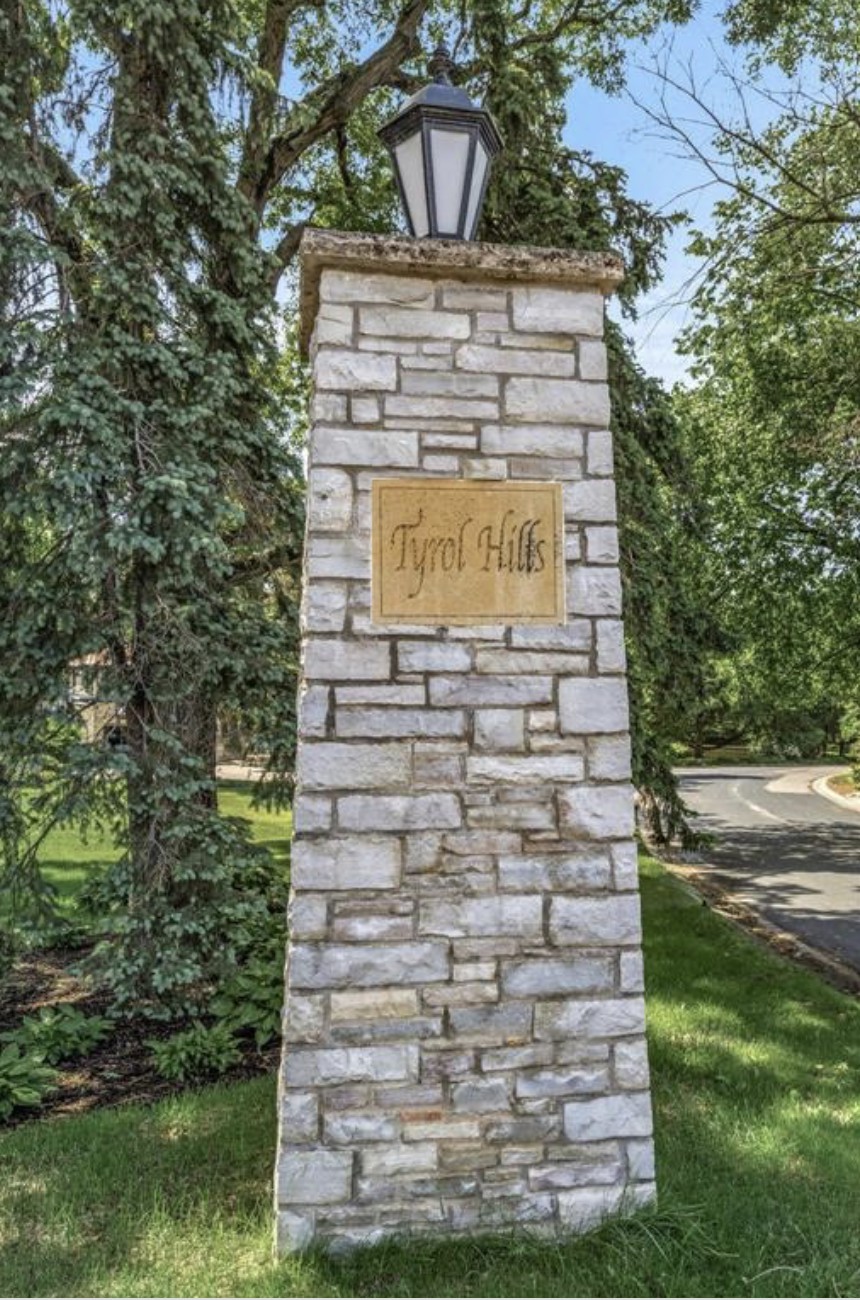1435 Tyrol Trail