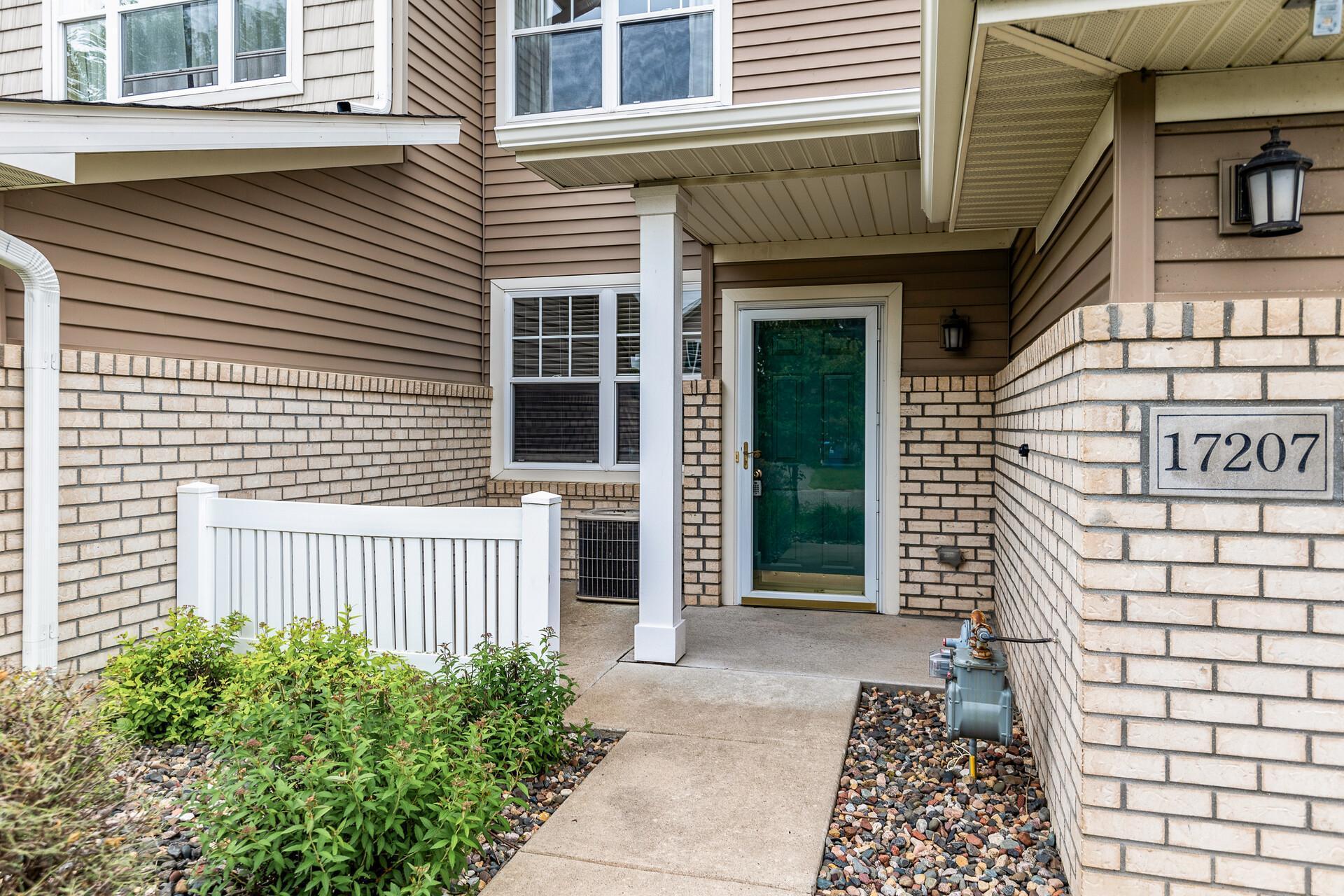 17207 Encina Path
