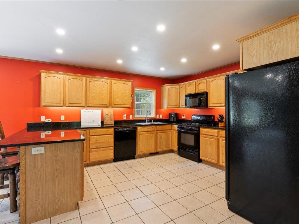 33843 Twin Oaks Loop