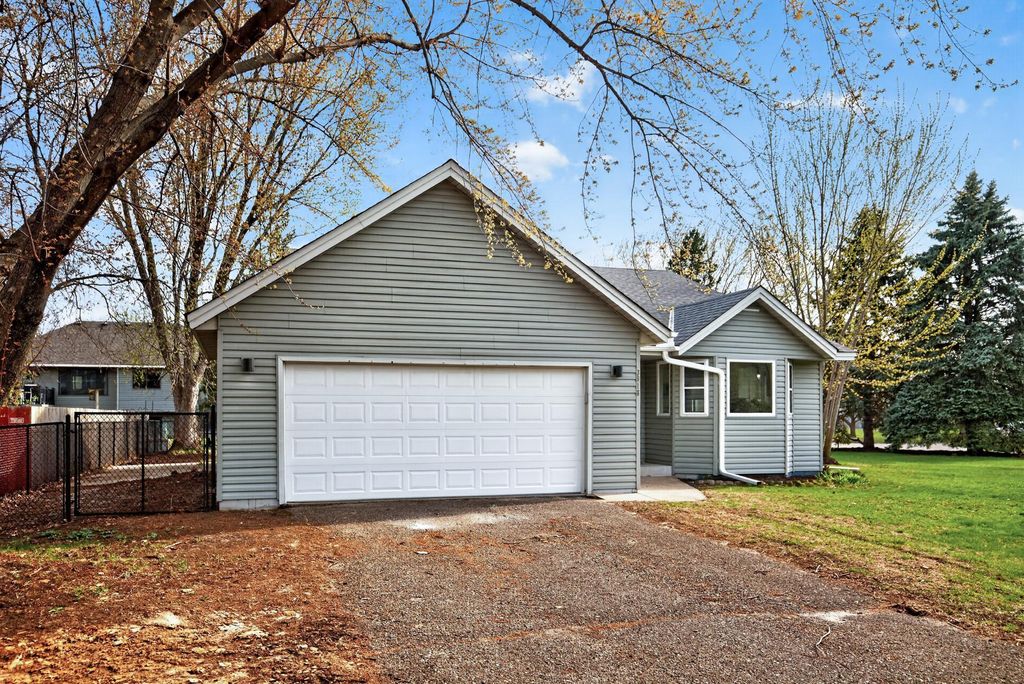 Photo of 3918 88th Lane NE, Circle Pines, MN 55014 (MLS # 7060708)