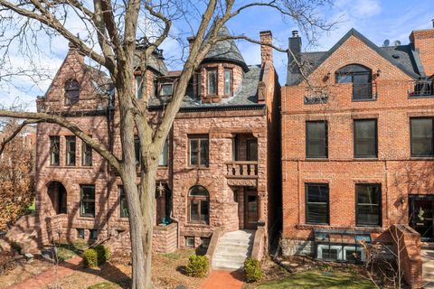 505 Holly Avenue Saint Paul MN 55102