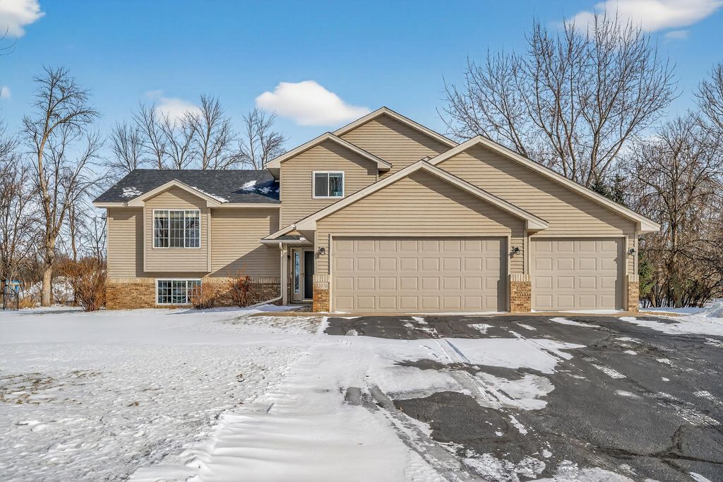 Photo of 23076 Creekview Court, Rogers, MN 55374 (MLS # 7009239)