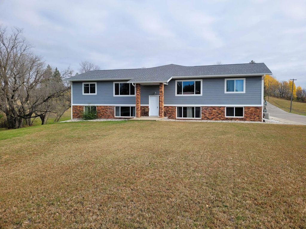 Photo of 1291 Highland Drive, Detroit Lakes, MN 56501 (MLS # 7062415)