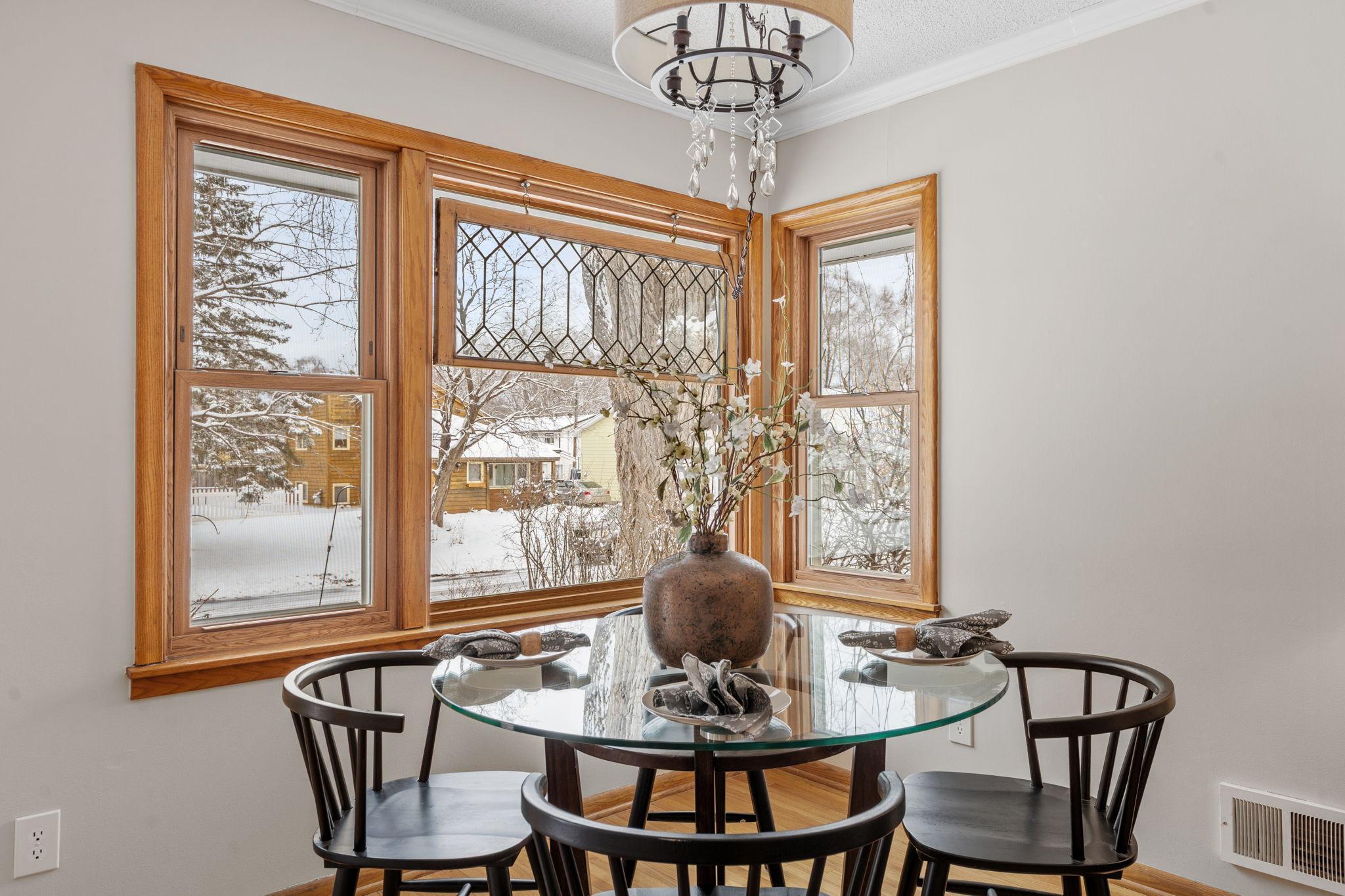 548 Fairmont Street NE