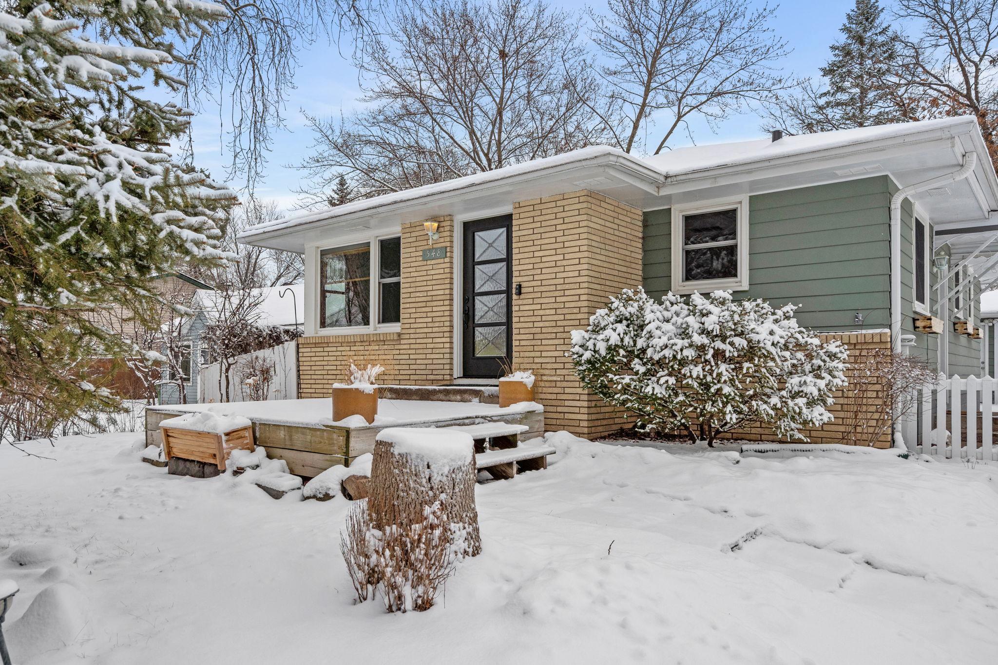 548 Fairmont Street NE