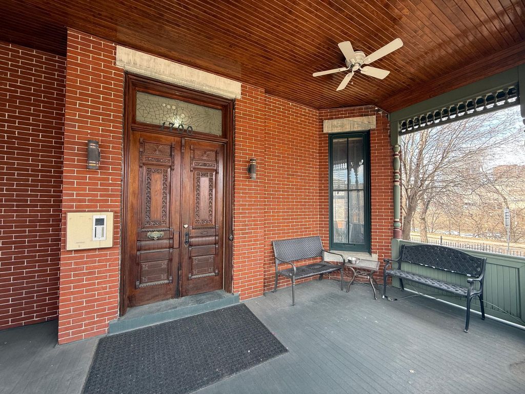 Photo of 1700 3rd Avenue S, Minneapolis, MN 55404 (MLS # 7043054)