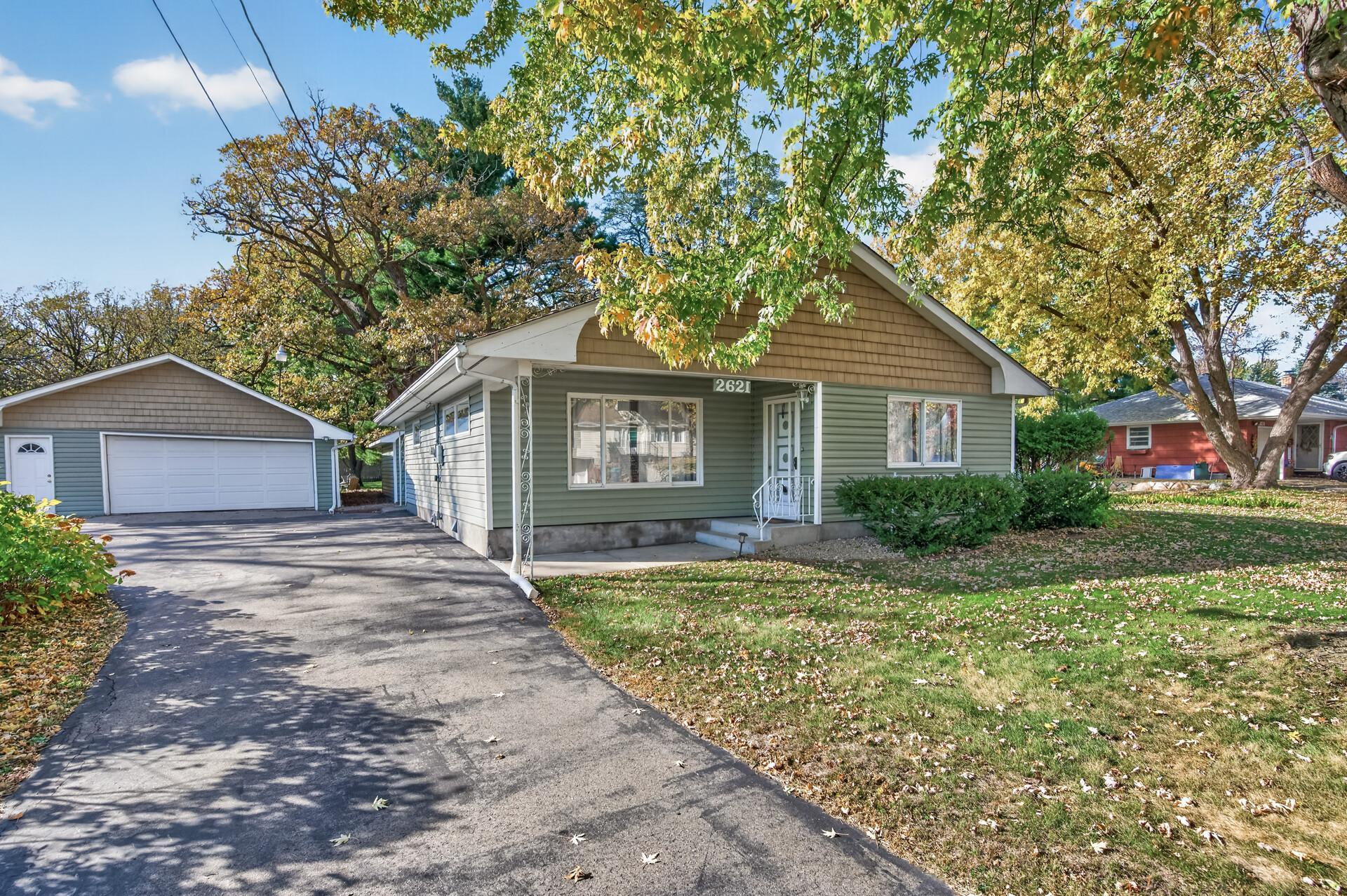 2621 Mcknight Road N