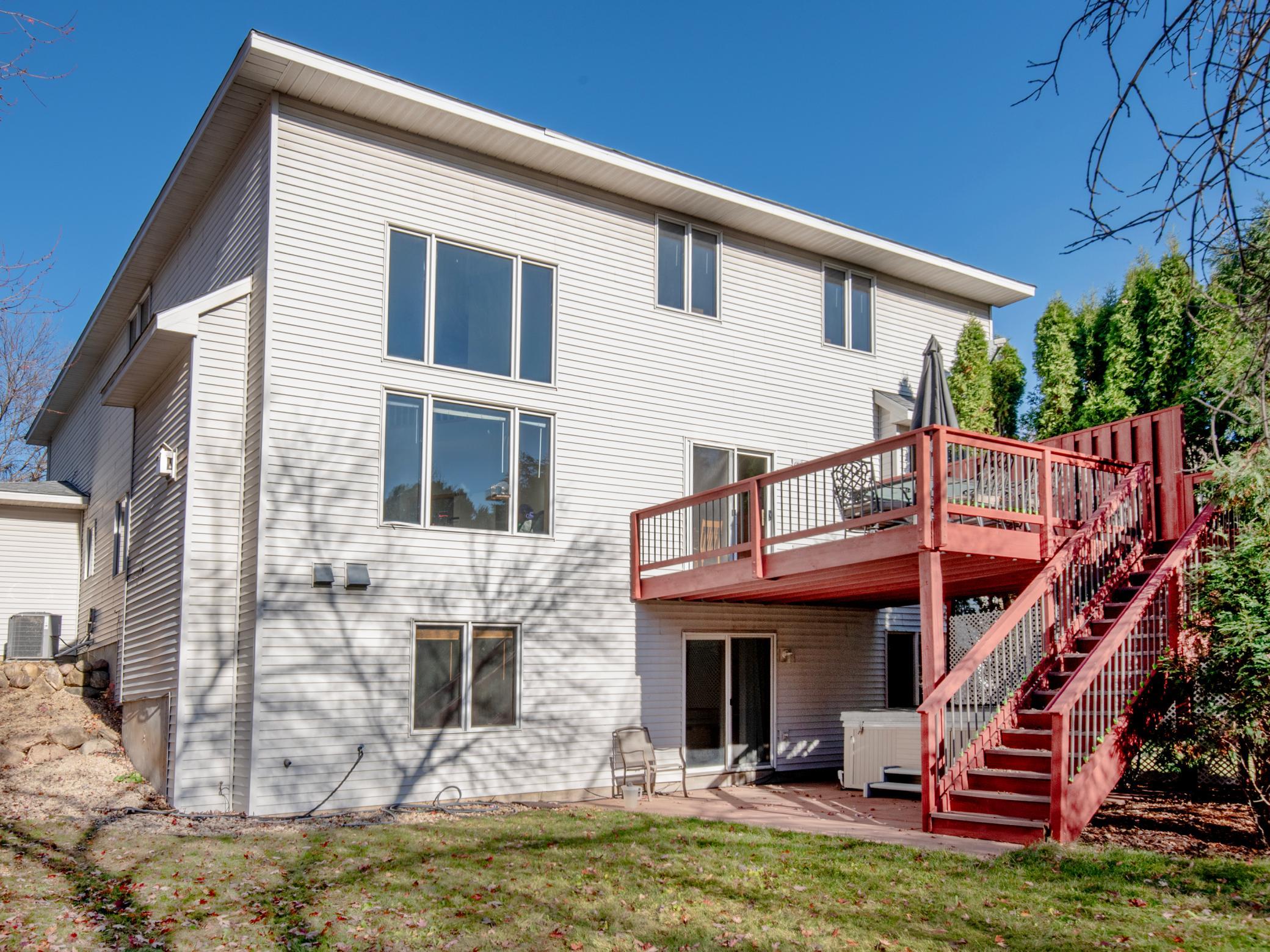 886 Oak Court
