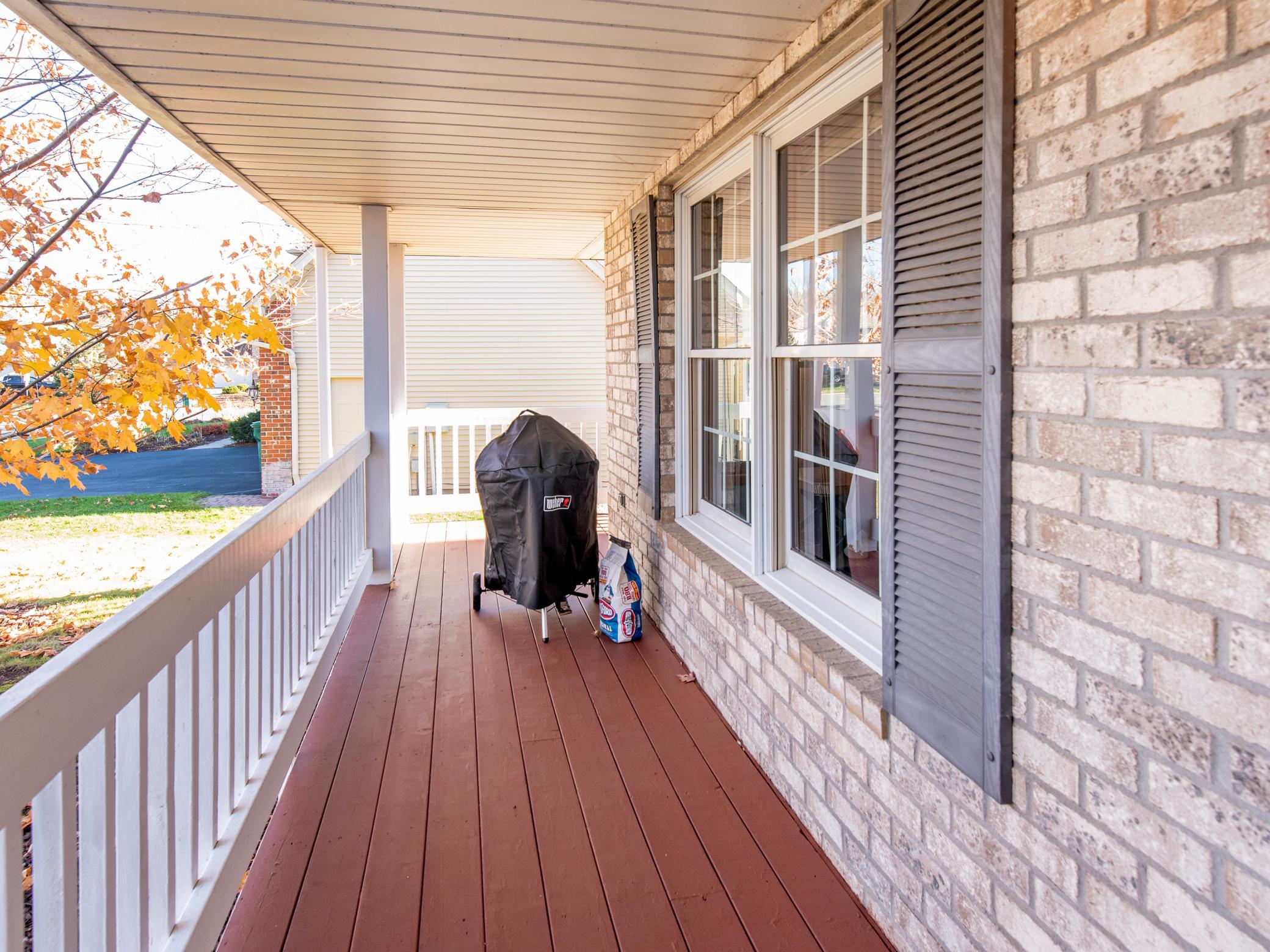 886 Oak Court