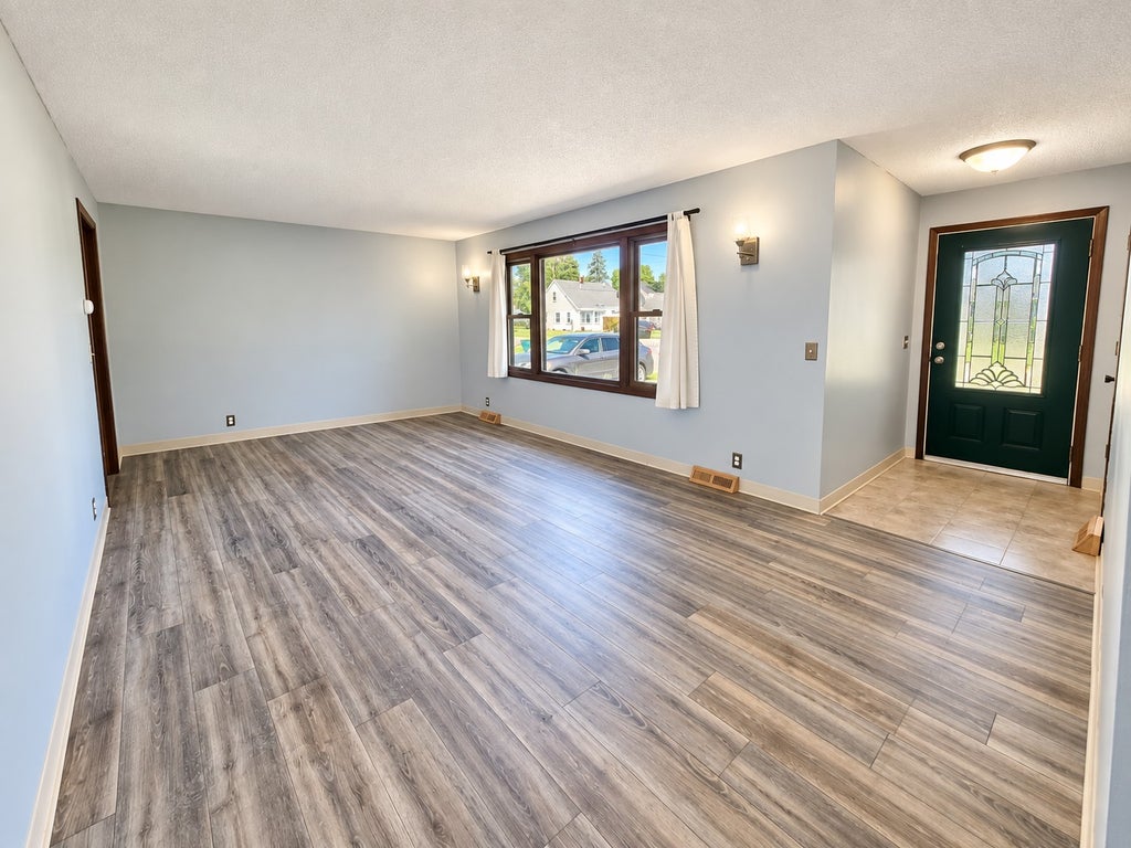 Photo of 520 Smith Street, Le Sueur, MN 56058 (MLS # 7147152)