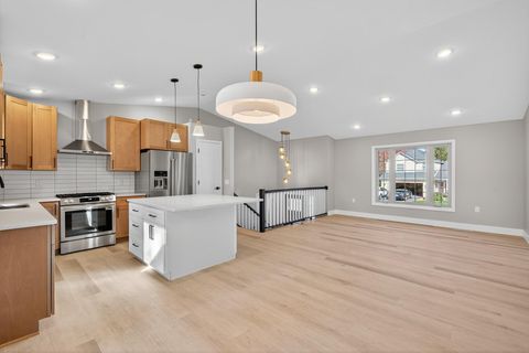 1052 Ticonderoga Trail Eagan MN 55123