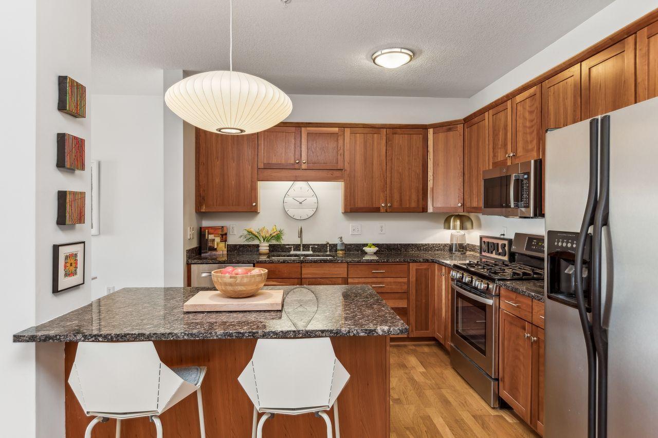 301 Oak Grove Street 305