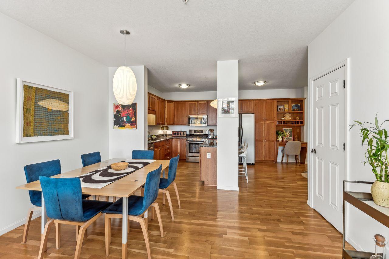 301 Oak Grove Street 305
