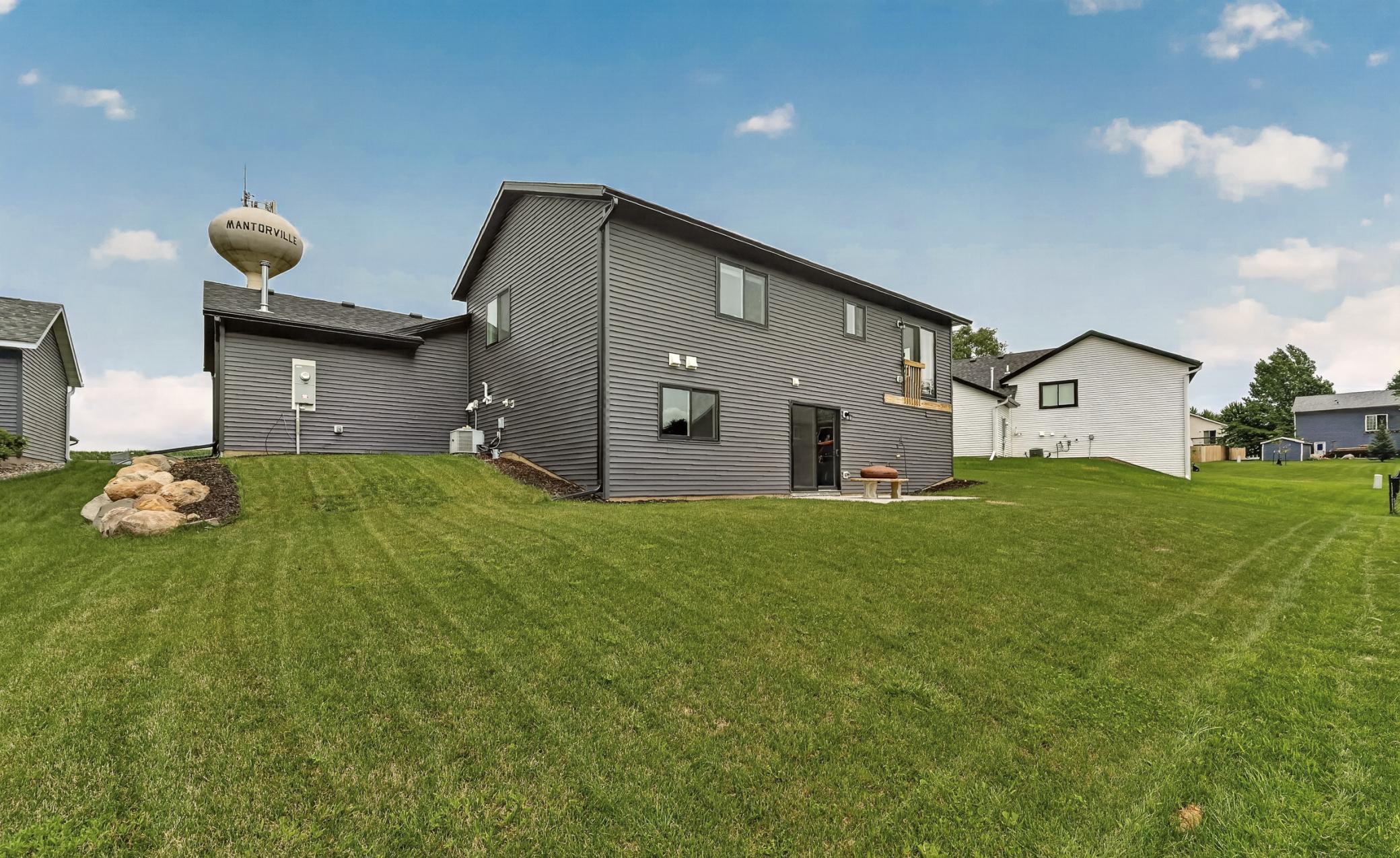501 10th Street W