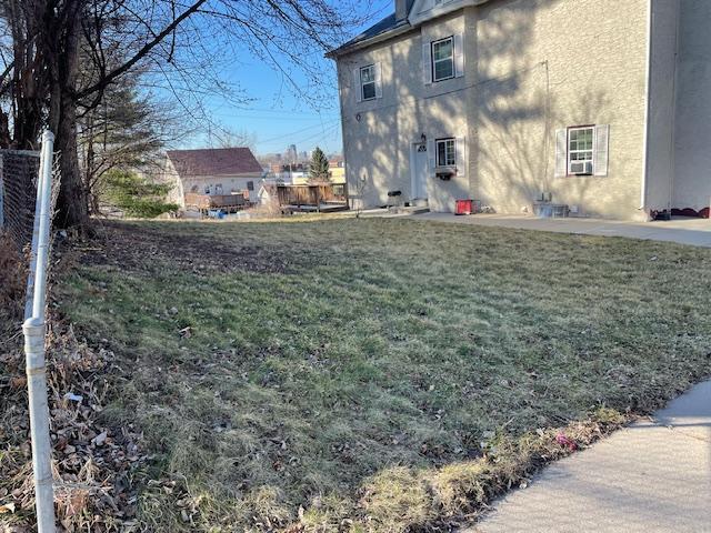 Photo of 678 Lawson Avenue E, Saint Paul, MN 55106 (MLS # 7087020)