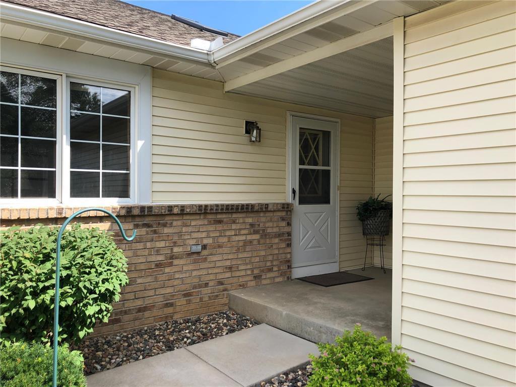 514 Deer Ridge Lane S