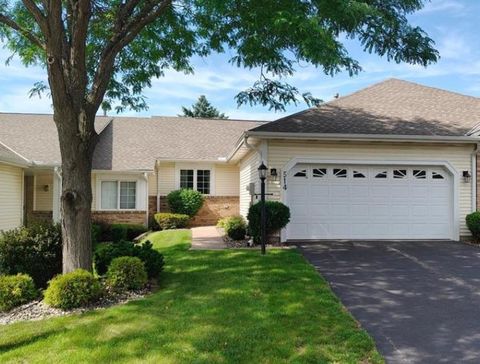 514 Deer Ridge Lane S Maplewood MN 55119