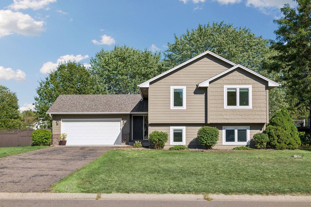 Photo of 17200 Fieldcrest Avenue, Farmington, MN 55024 (MLS # 7137054)