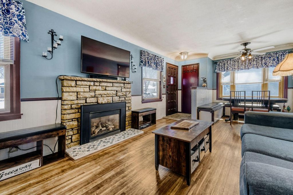 Photo of 5319 Kentucky Avenue N, Crystal, MN 55428 (MLS # 7037640)