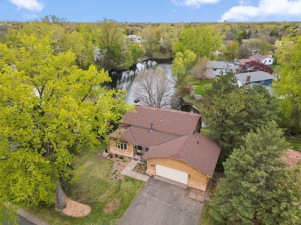 Photo of 2532 83rd Ave N AVE, Brooklyn Park, MN 55444 (MLS # 7069319)