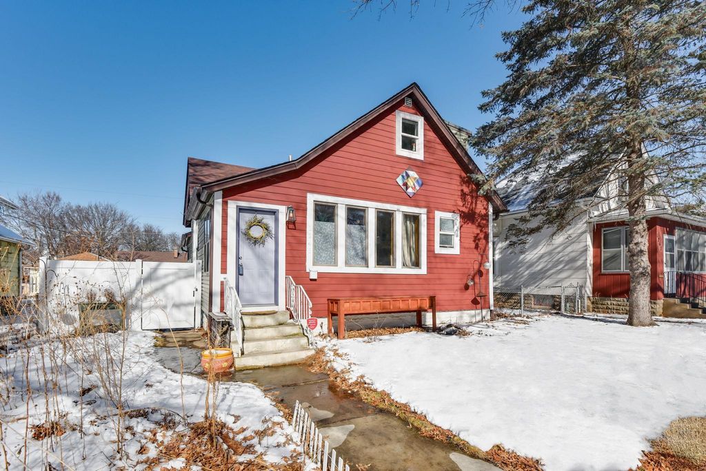 Photo of 1243 Reaney Avenue, Saint Paul, MN 55106 (MLS # 7036628)