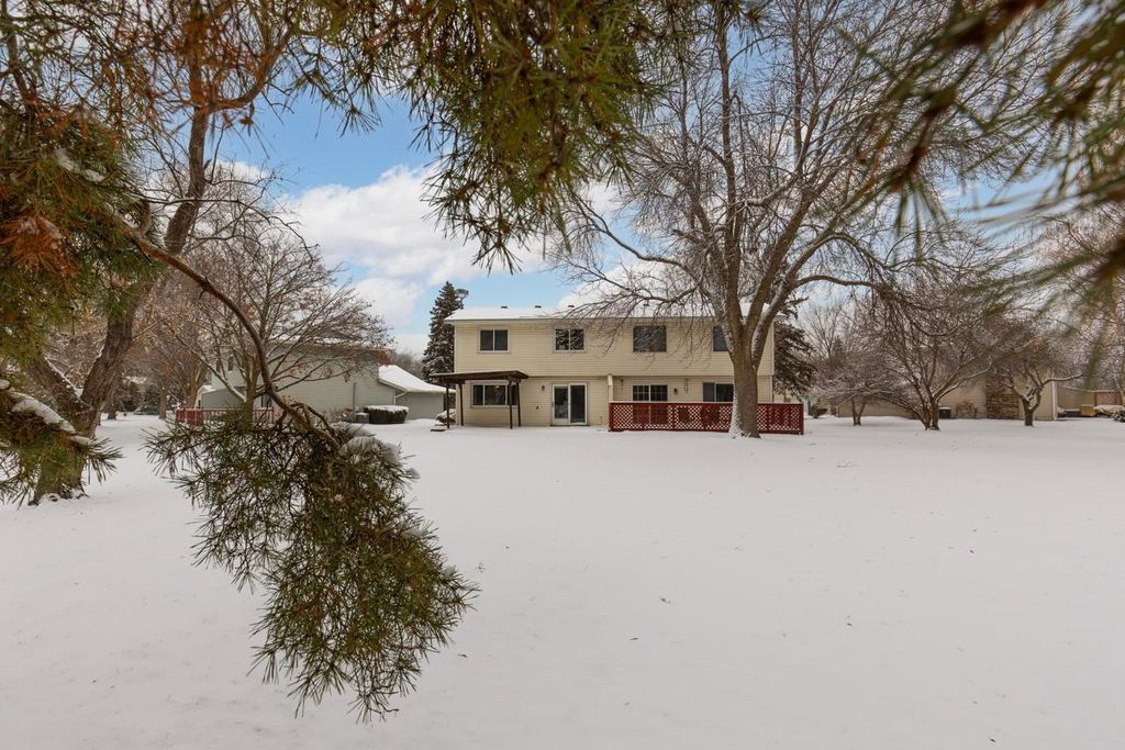 Photo of 8527 W 97th Street Circle, Bloomington, MN 55438 (MLS # 7003850)