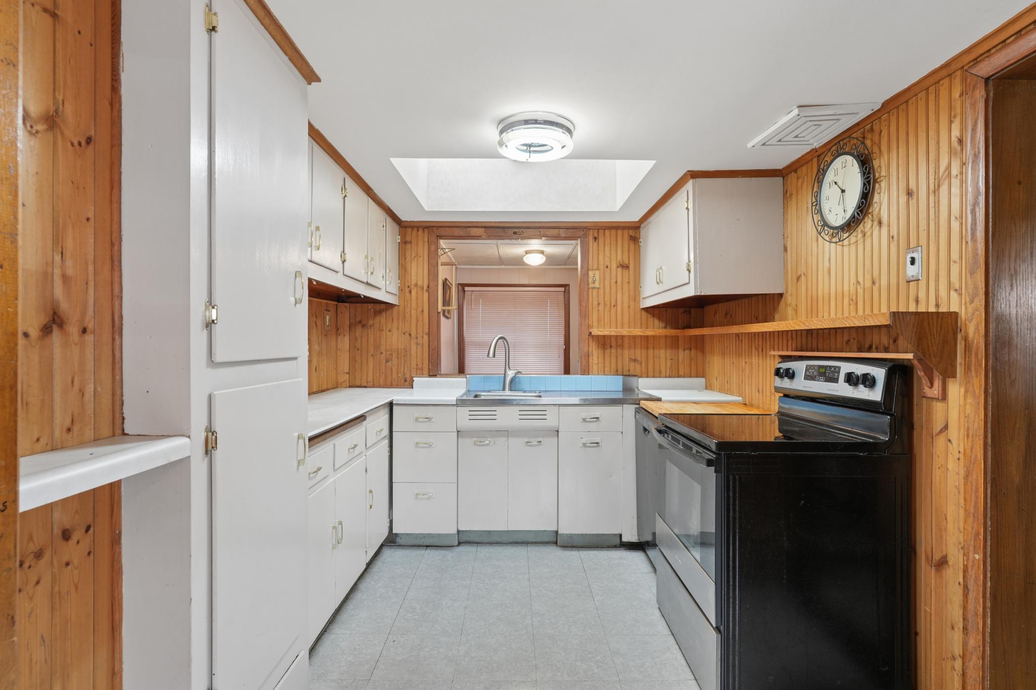 4335 4th Street NE