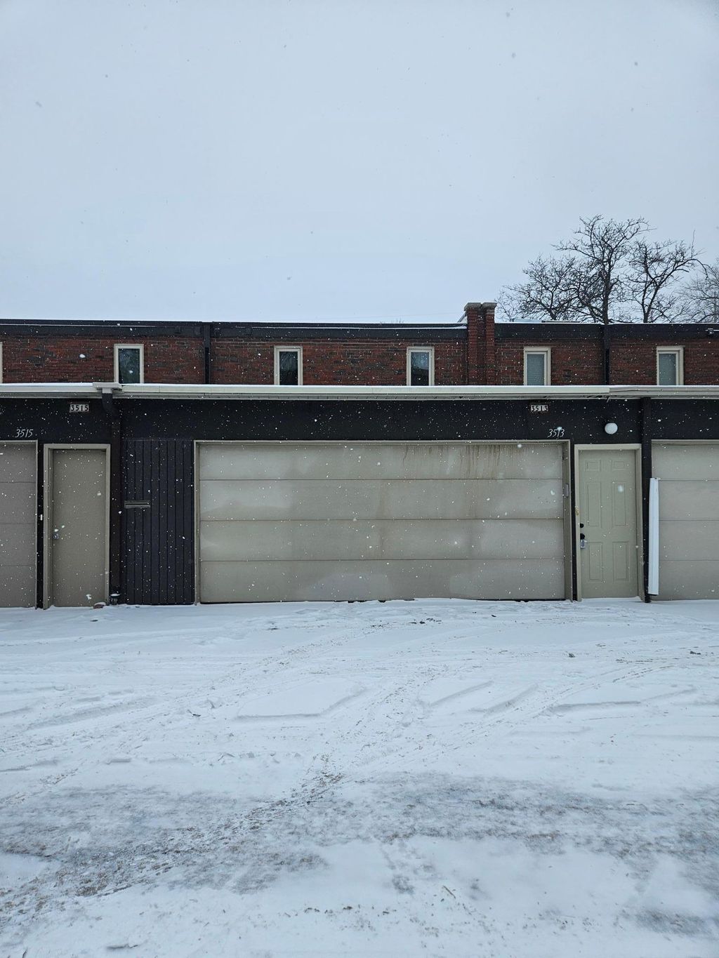 Photo of 3513 37th Avenue NE, Saint Anthony, MN 55421 (MLS # 6814899)