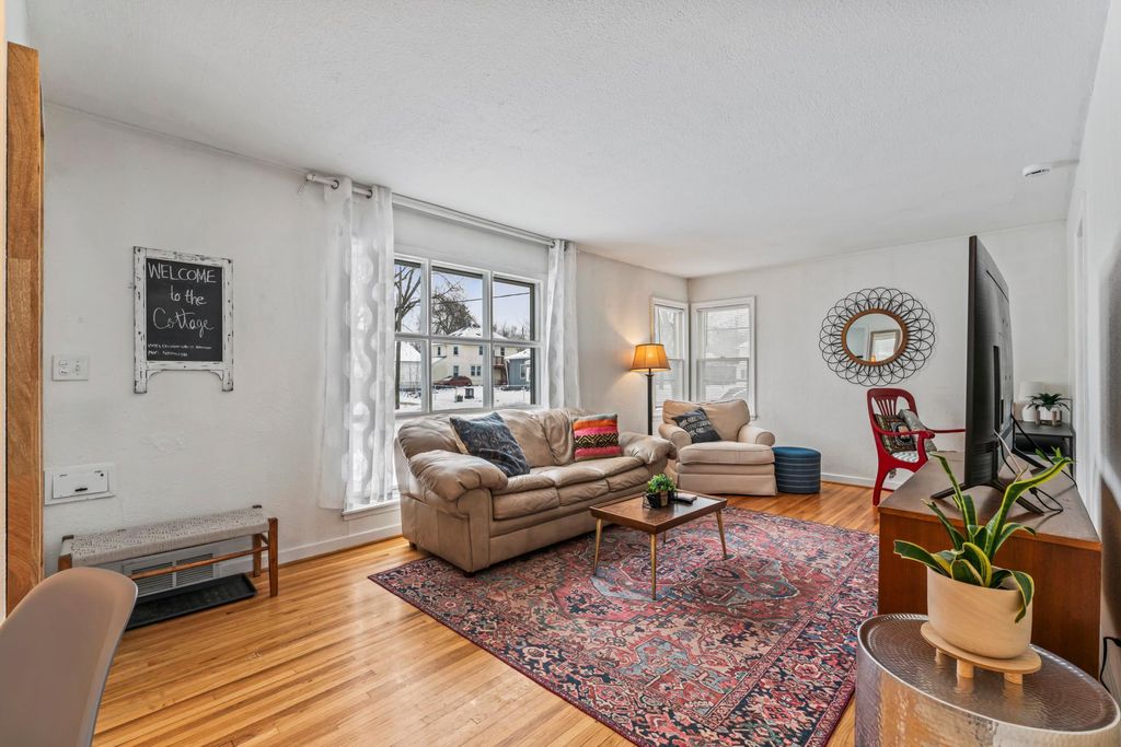 Photo of 917 3rd Street NE, Rochester, MN 55906 (MLS # 7017991)