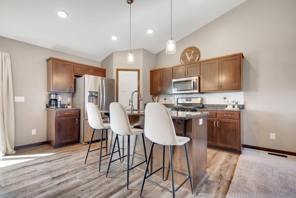 Photo of 904 Palm Circle, Annandale, MN 55302 (MLS # 7033120)