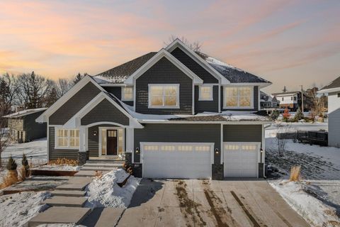 145 Cutacross Road Golden Valley MN 55422