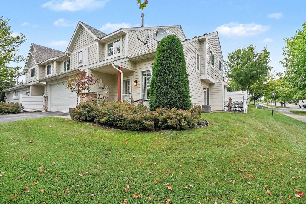 Photo of 1495 Riverpointe Road #F, Watertown, MN 55388 (MLS # 7124499)