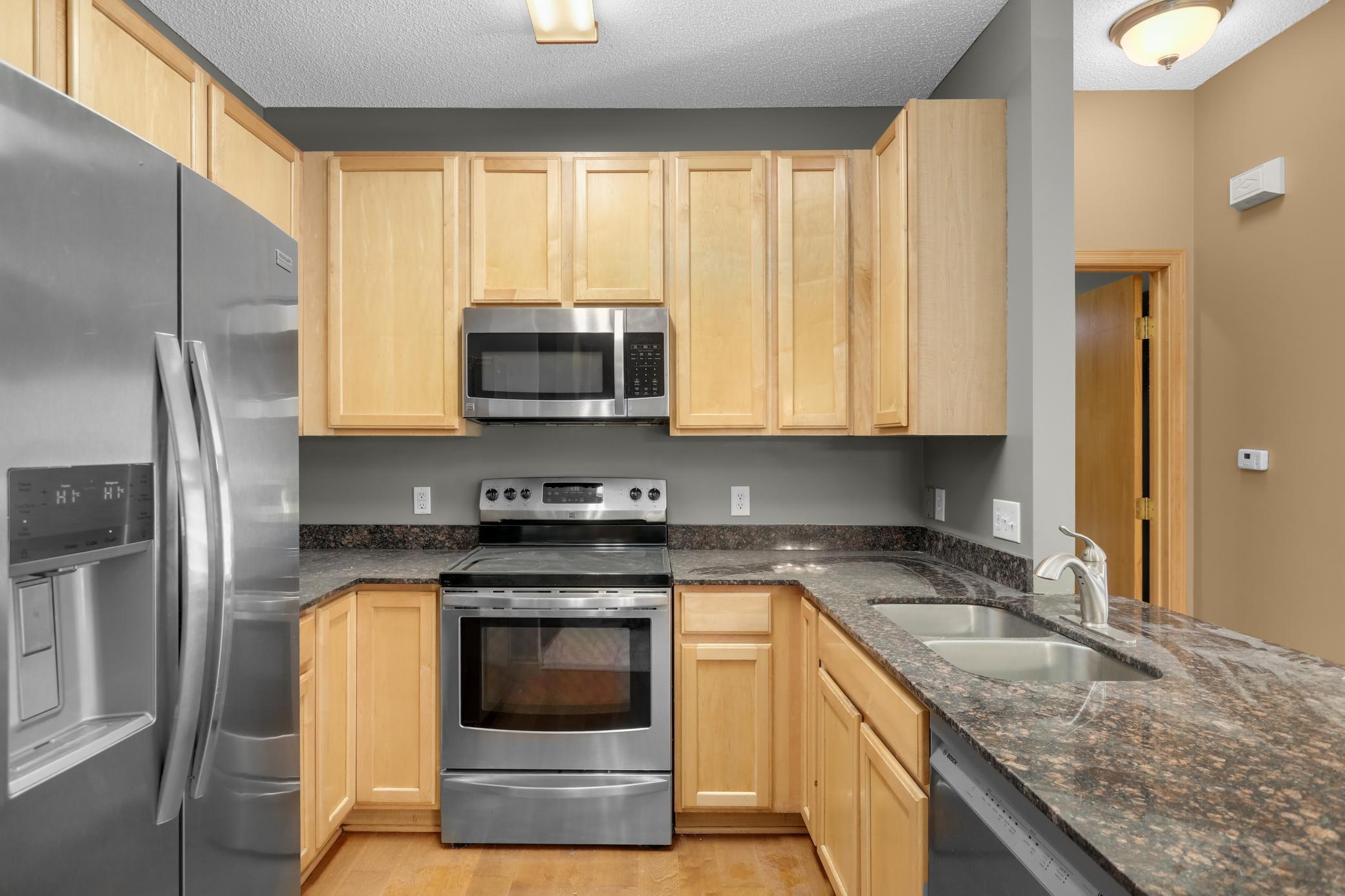 3672 Abercrombie Lane