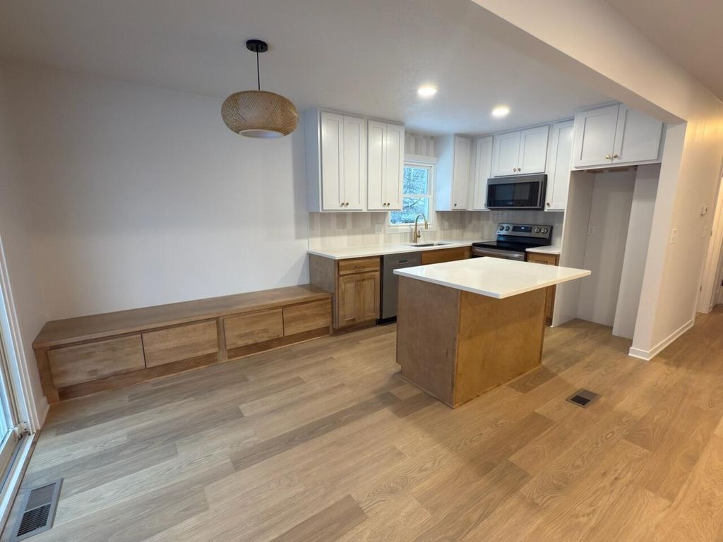 Photo of 16059 Cambridge Circle SE, Prior Lake, MN 55372 (MLS # 7006210)