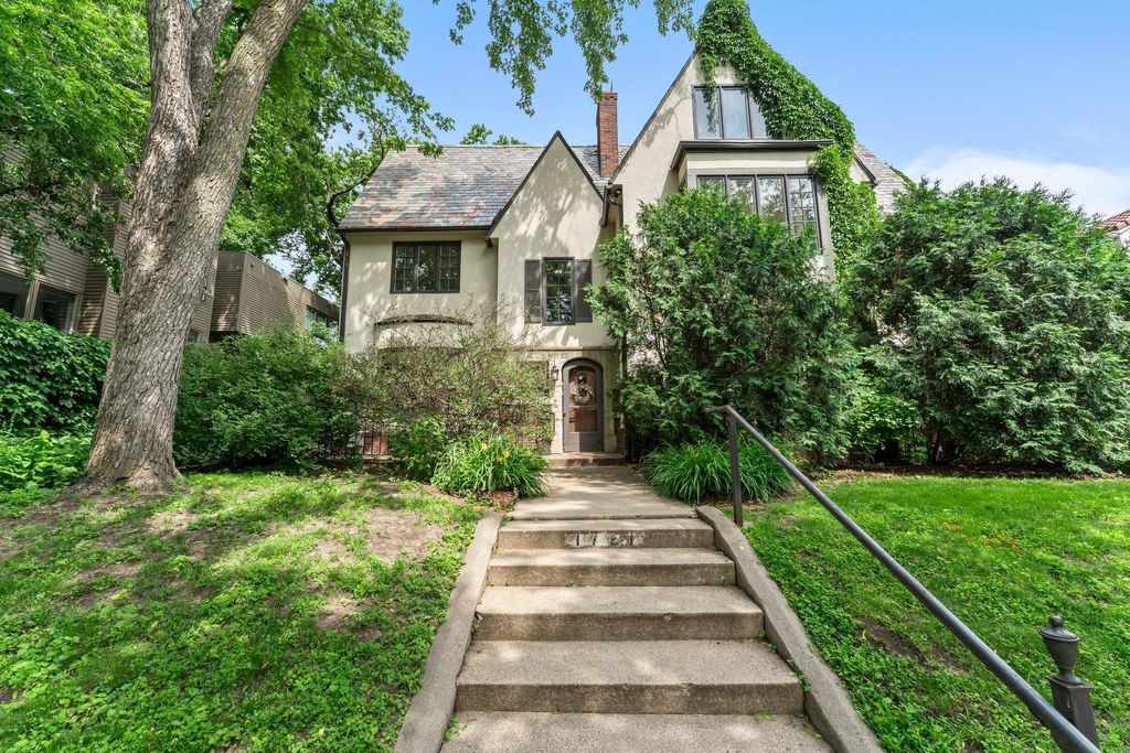 Photo of 1721 Humboldt Avenue S, Minneapolis, MN 55403 (MLS # 6822043)