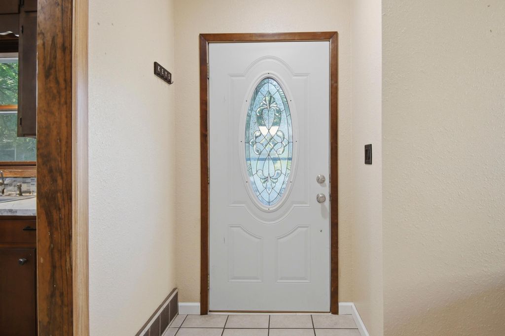 Photo of 205 Burr Oak Drive, Albert Lea, MN 56007 (MLS # 7099734)