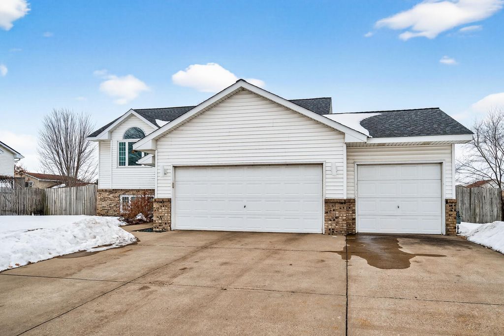 Photo of 14230 Uranium Street NW, Anoka, MN 55303 (MLS # 7020060)