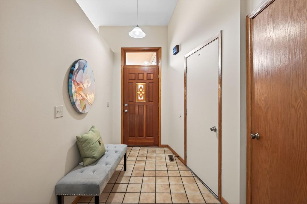 Photo of 2317 Montana Avenue E, Maplewood, MN 55119 (MLS # 7051883)