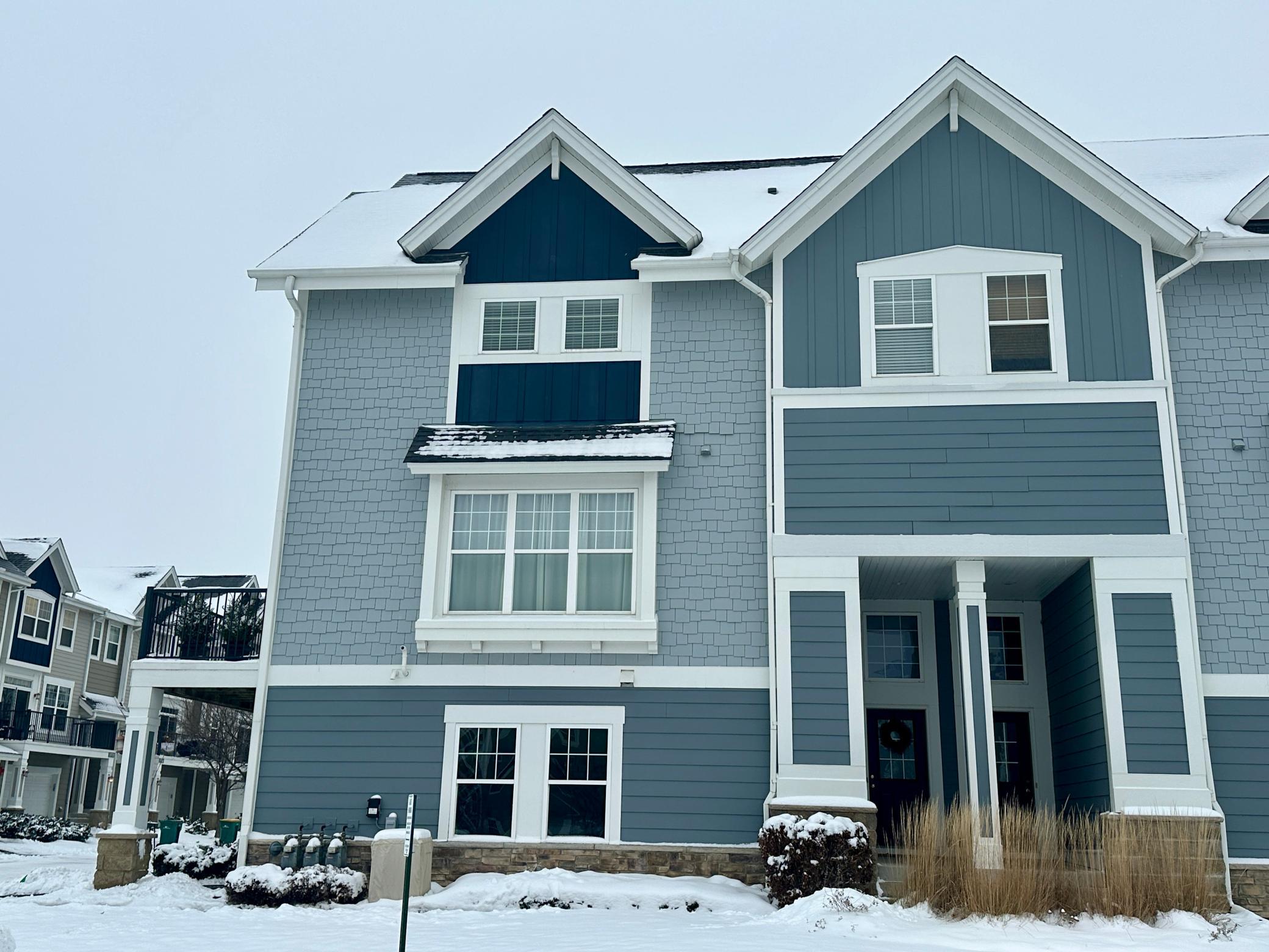 15575 Early Bird Circle