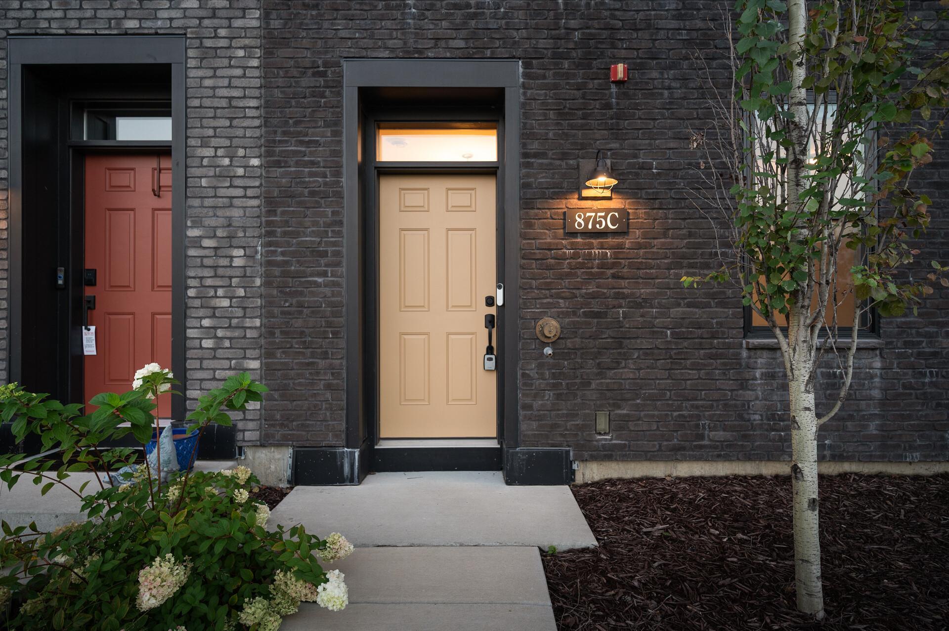 Saint Paul, Minnesota, 55116, United States, 4 Bedrooms Bedrooms, ,4 BathroomsBathrooms,Residential,Active,2028753