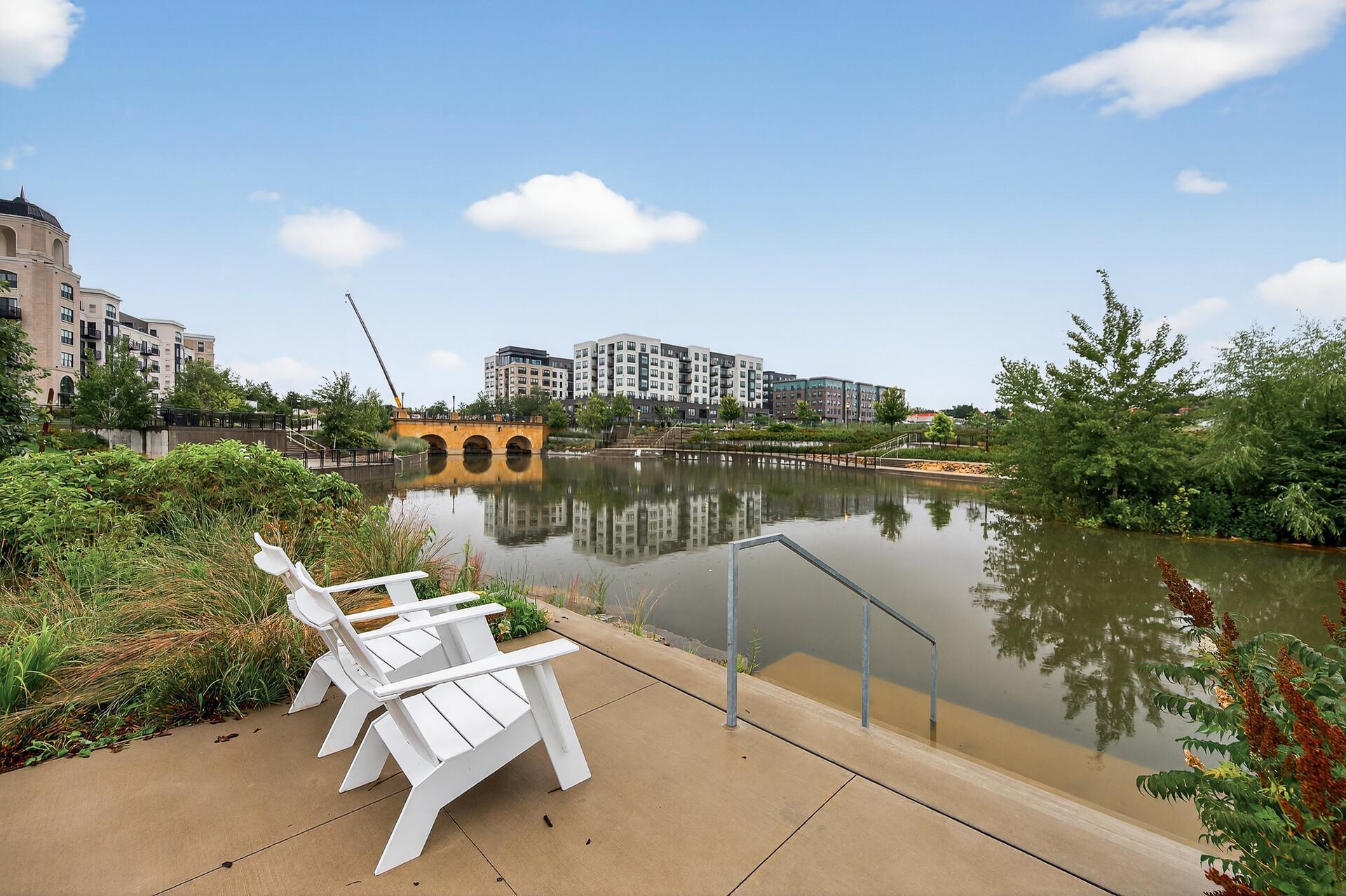 875 W Falls Passage C