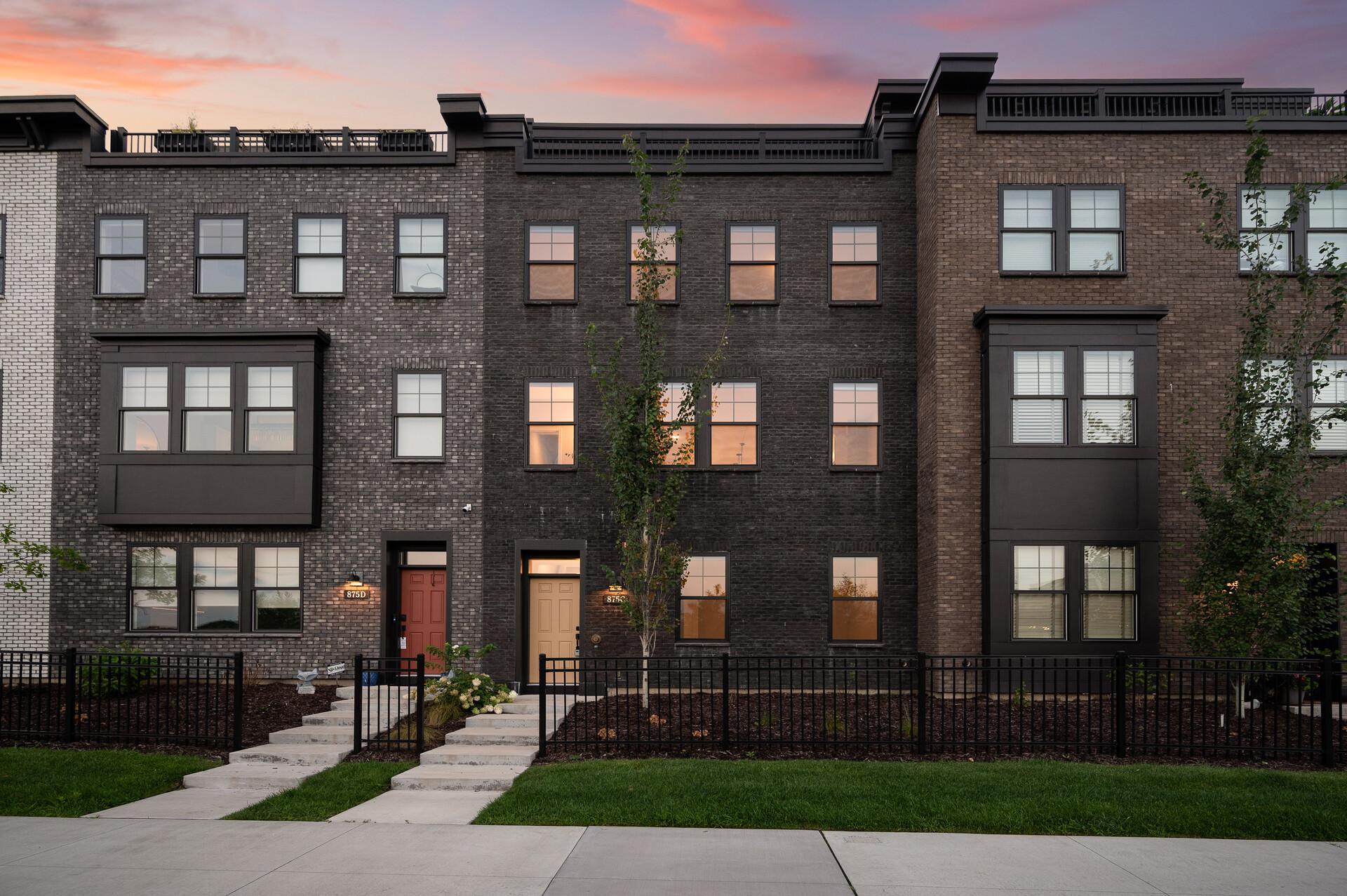 Saint Paul, Minnesota, 55116, United States, 4 Bedrooms Bedrooms, ,4 BathroomsBathrooms,Residential,Active,2028753