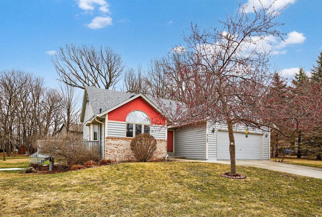 Photo of 2105 Lincoln Street S, Northfield, MN 55057 (MLS # 7032523)