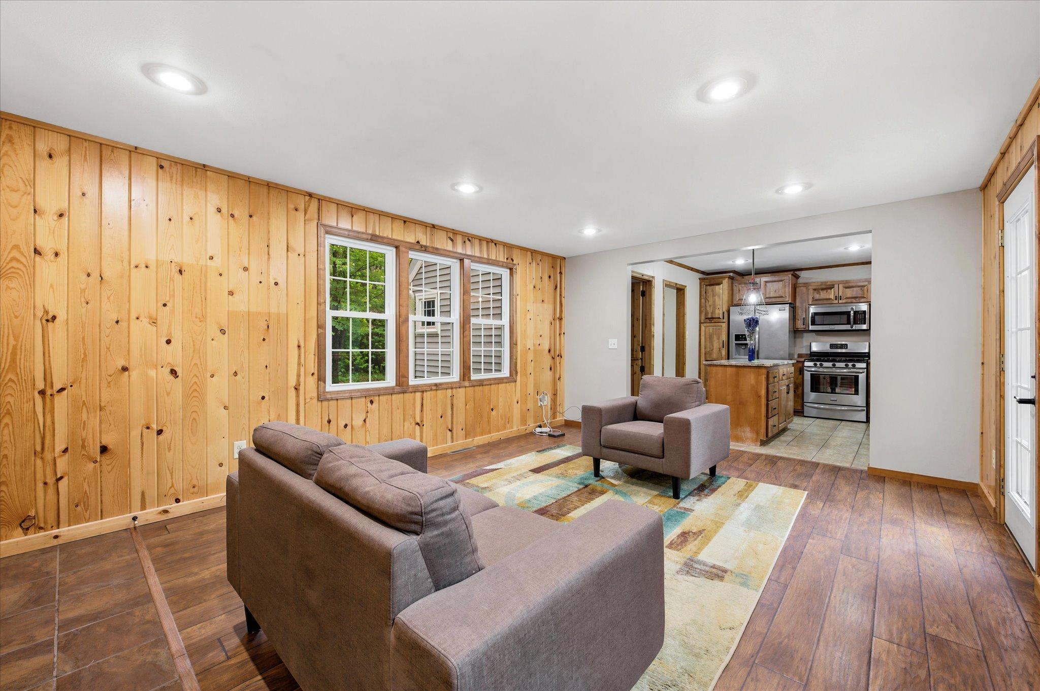 11180 Buchanan Road NE