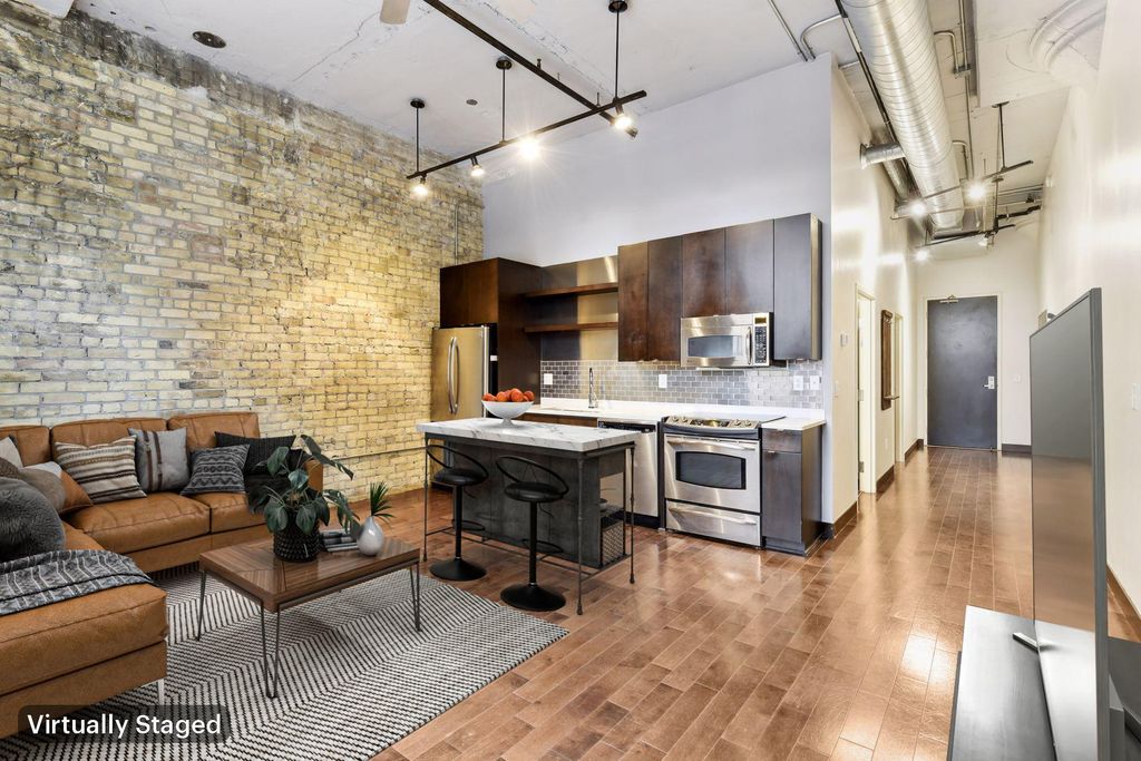 Photo of 618 Washington Avenue N #200, Minneapolis, MN 55401 (MLS # 7069186)