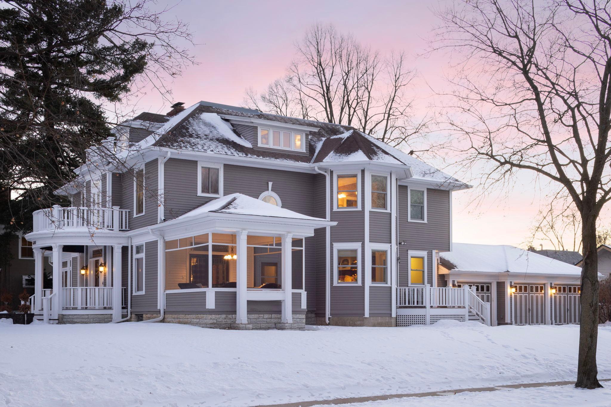 4600 Fremont Avenue S